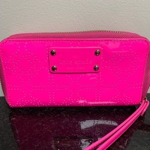 Kate spade hot pink wristlet